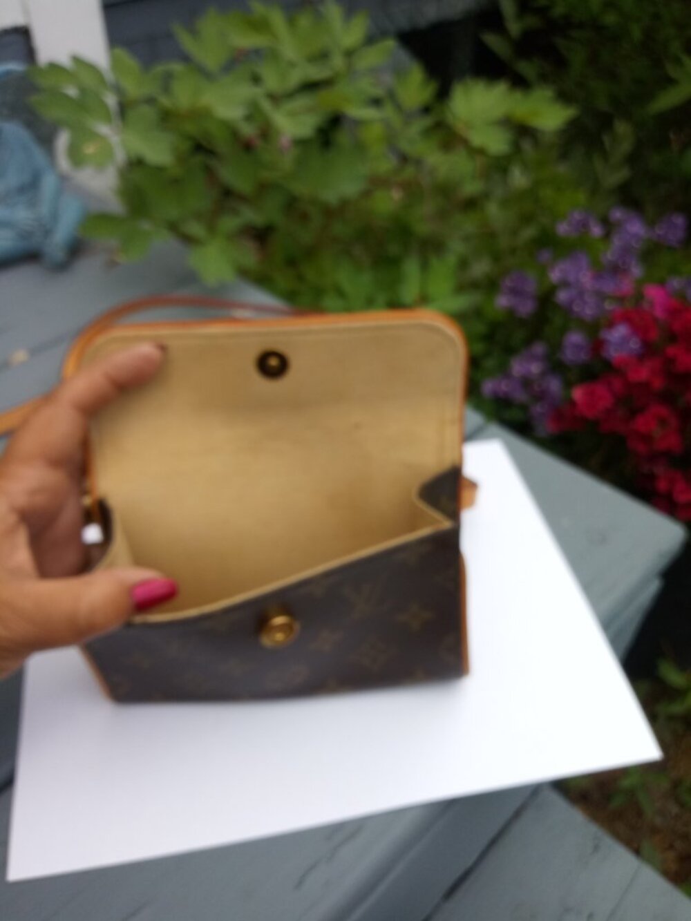 LOUIS VUITTON Pochette Florentine Bum Bag - Picture 12 of 13
